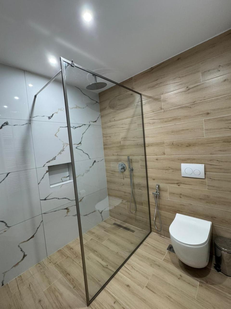 Blue Dream V&V Apartman Saranda Kültér fotó
